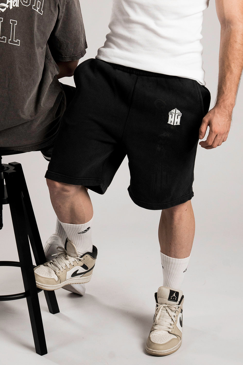 TH SWEATSHORTS