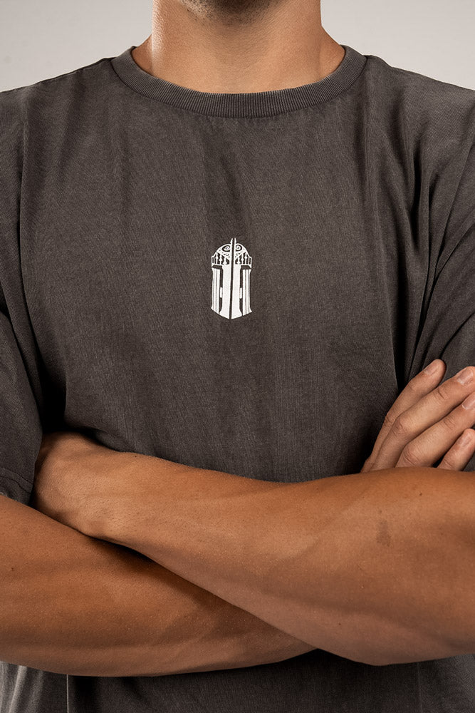 TH ESSENTIAL SHIRT